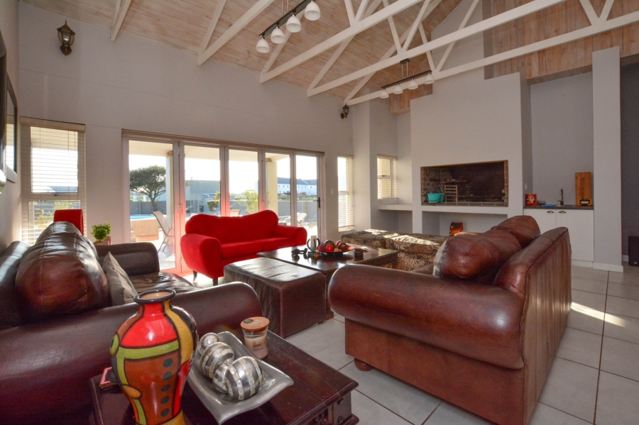 4 Bedroom Property for Sale in Long Acres Country Estate Western Cape